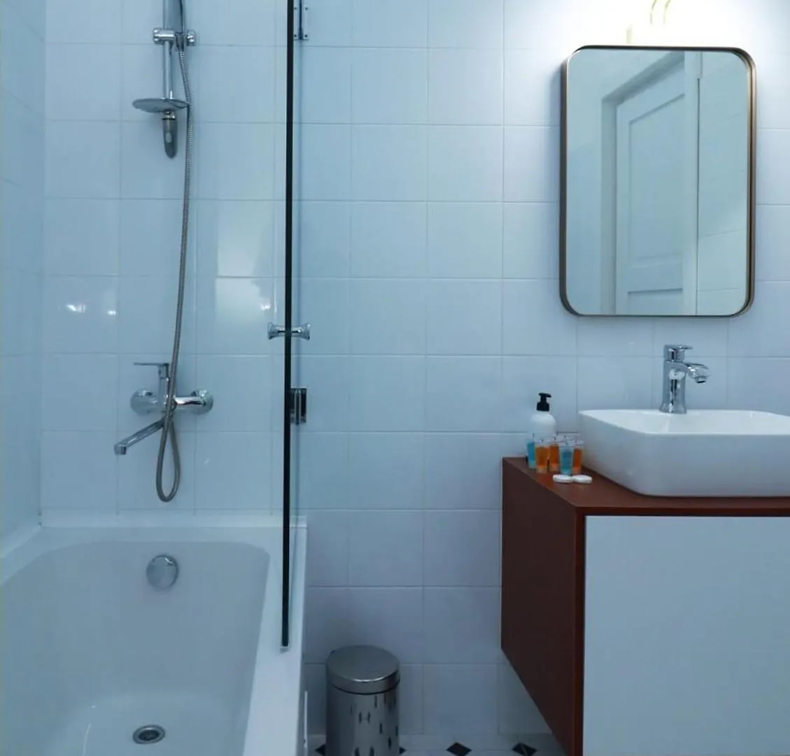 טביליסי Stunning Apartment Near Fabrica