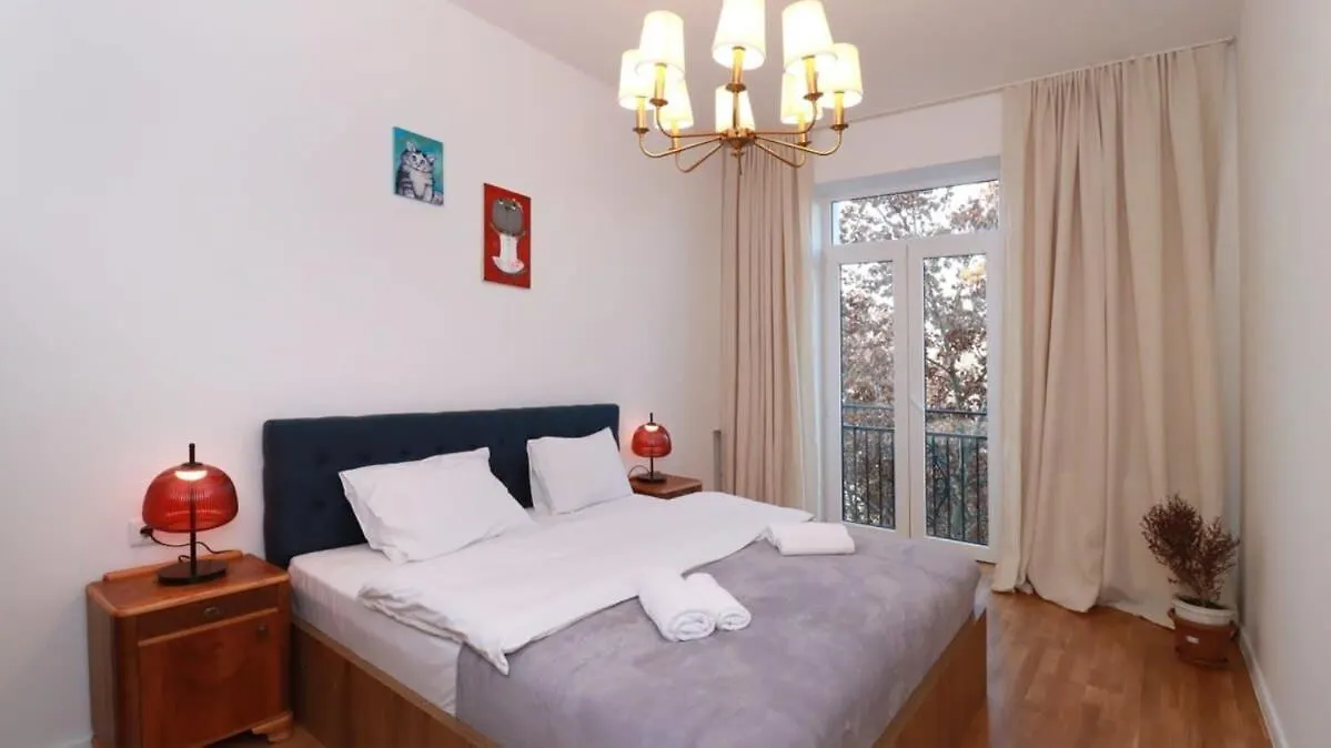 טביליסי Stunning Apartment Near Fabrica